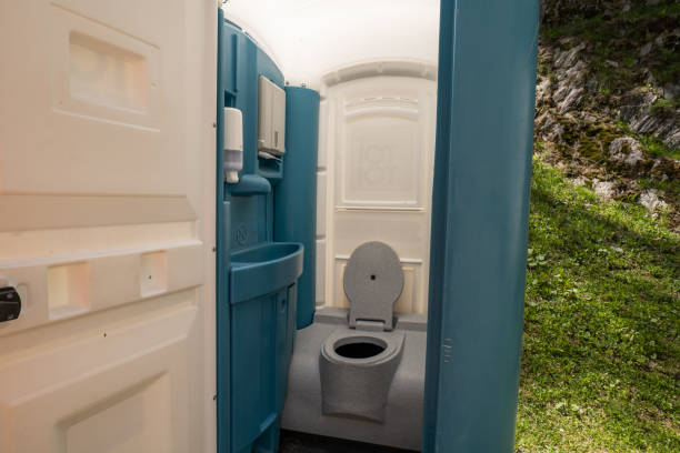 Best Portable restroom trailer rental  in Fairport, NY